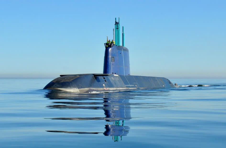 Israeli Dolphin Submarine (Type 800) 36 Inches Model