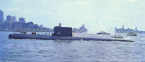 USS Nautilus Submarine (SSN-571) 30 Inches Model