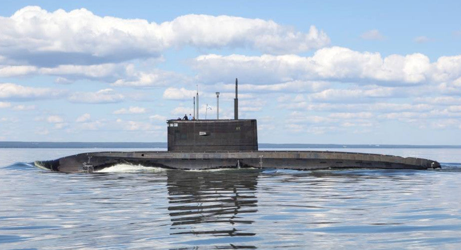 Russian B-871 Alrosa Kilo-Class Submarine (Project 877) 36 Inches Model