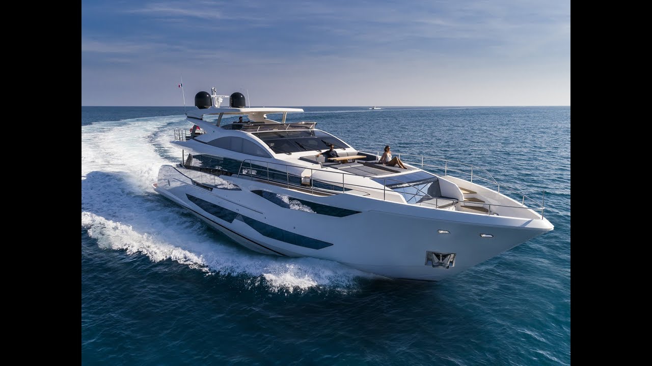 British Pearl 95 (Pearl Series) 30 Inches Ship Model
