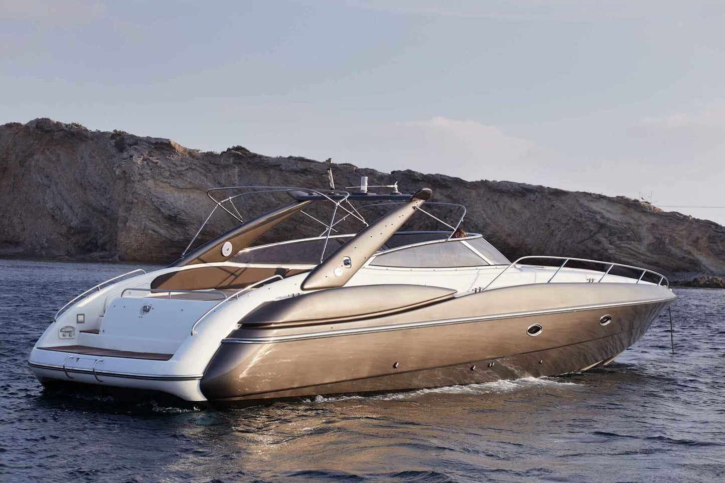 British Sunseeker Superhawk 48 (Superhawk Series) 30 Inches Ship Model