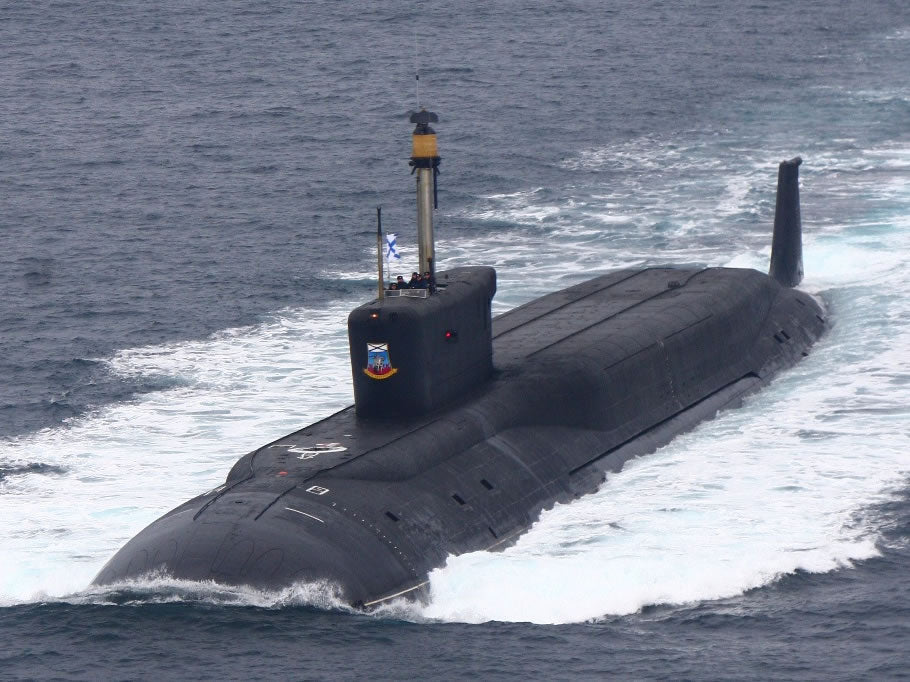 Russian K-535 Yuriy Dolgorukiy Borei-Class Submarine (Project 955) 36 Inches Model