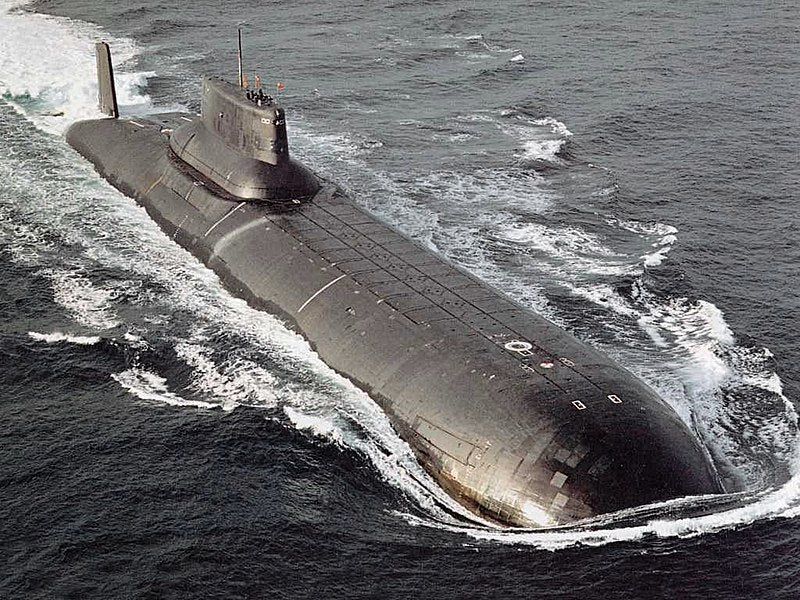 Russian Typhoon-Class Submarine (Project 941 Akula) 30 Inches Model