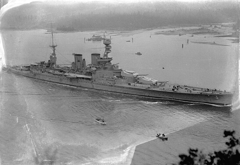 HMS Repulse (Renown-Class) 36 Inches Battlecruiser Model