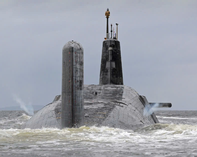 Royal Navy HMS Vanguard Submarine (Vanguard class sub) 36 Inches Model