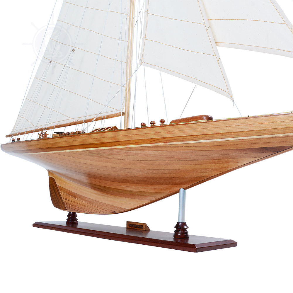 ENDEAVOUR Model Yacht Xlarge | Museum-quality | Fully Assembled Wooden Ship Model For Wholesale