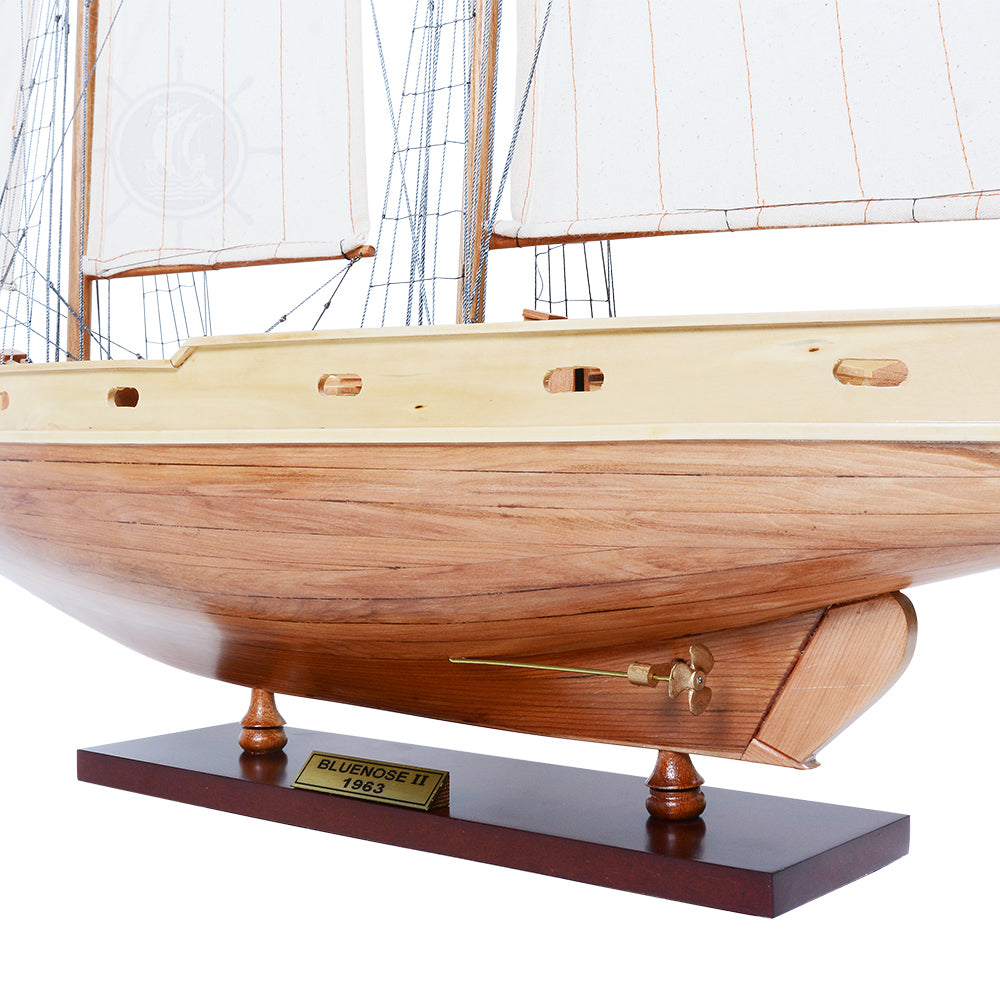 BLUENOSE II FULLY ASSEMBLED L60 | Fully Assembled Wooden Ship Model For Wholesale