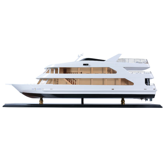 B510 - Miss Augusta 36 inches