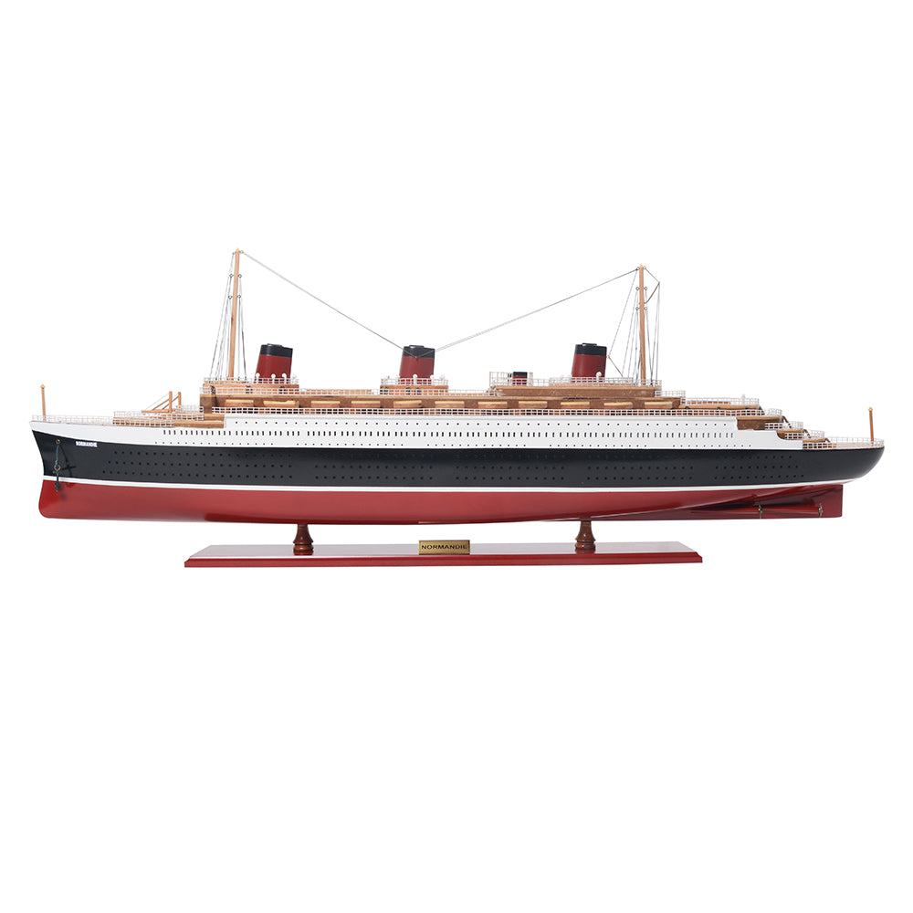 NORMANDIE CRUISE SHIP MODEL PAINTED LARGE| Museum-quality Cruiser| Ful ...