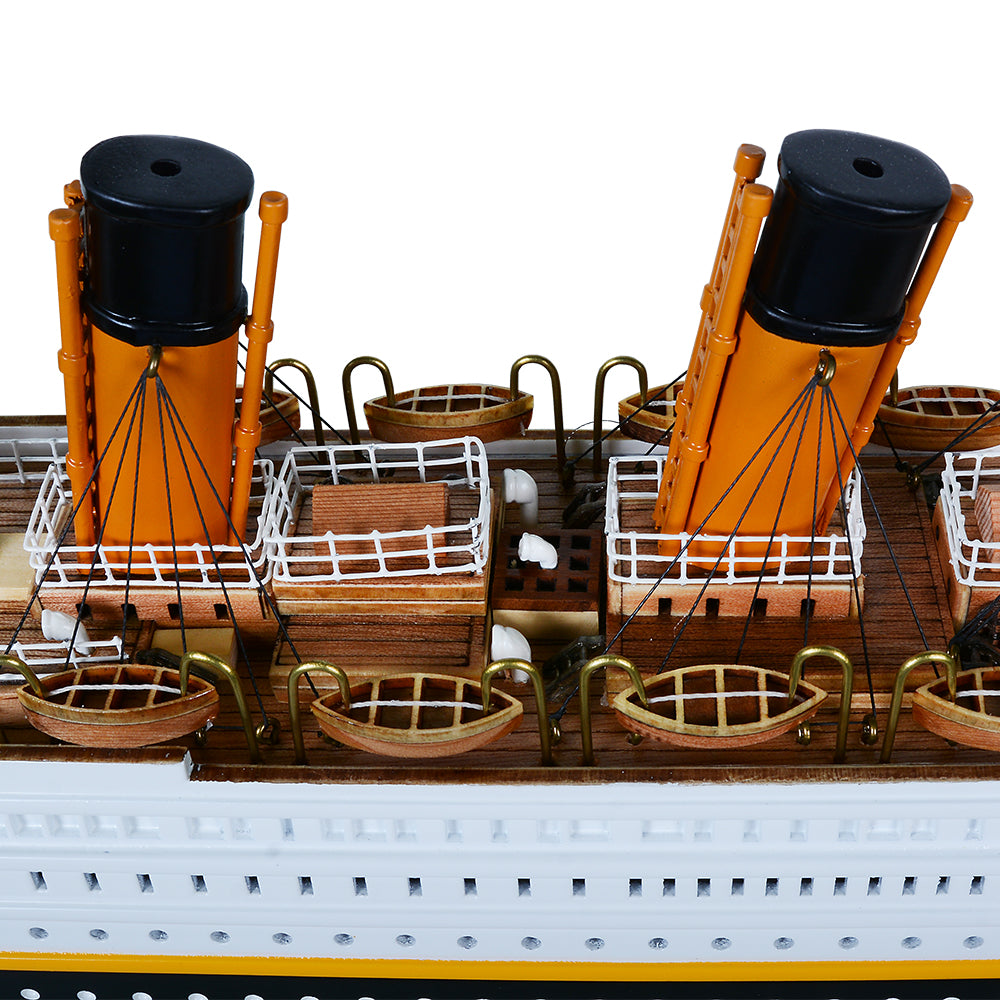 C137 - Titanic 24” (60.96cm)