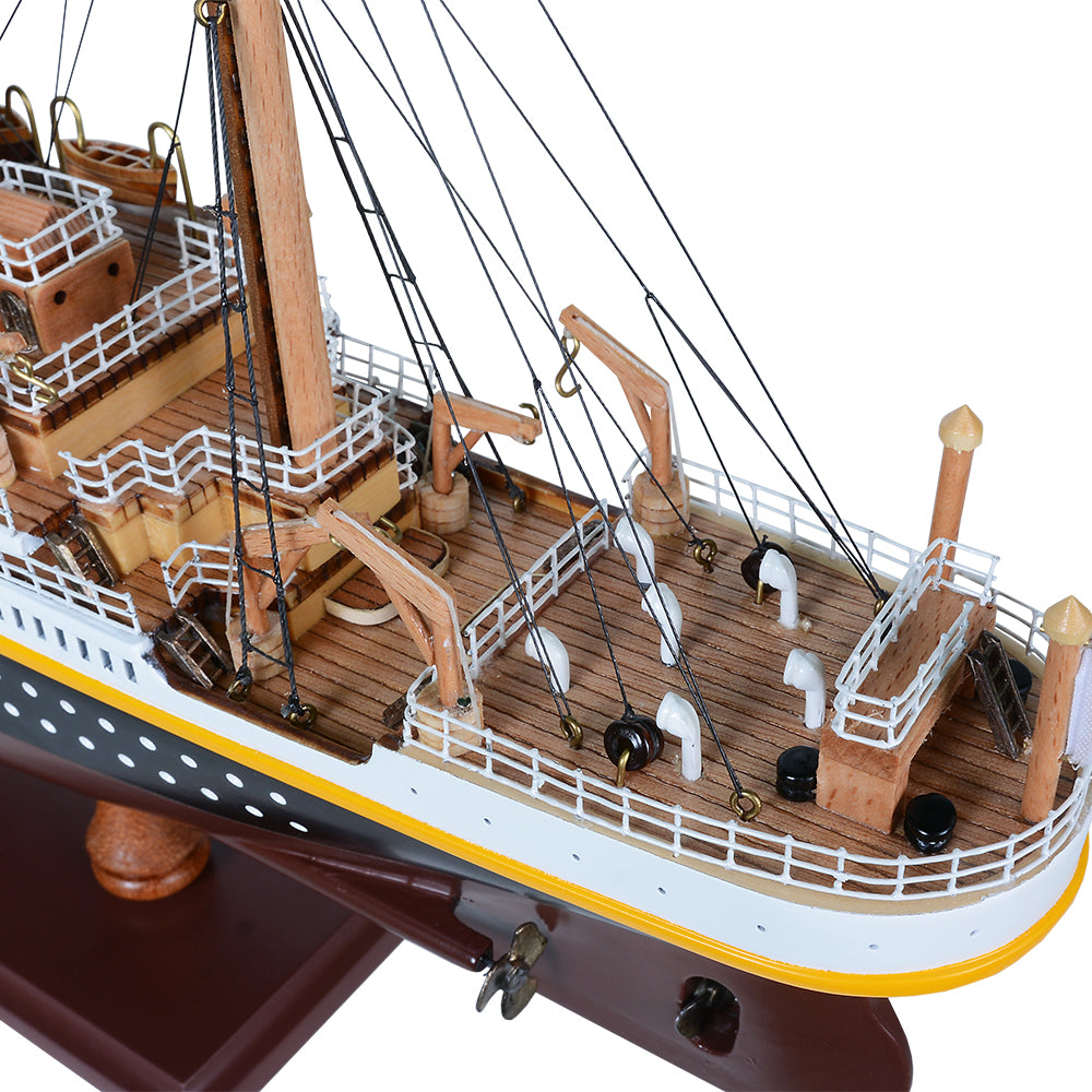 C137 - Titanic 24” (60.96cm)