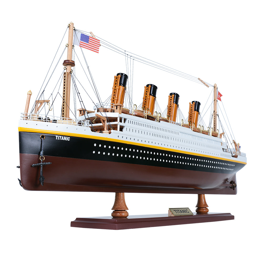 C137 - Titanic 24” (60.96cm)