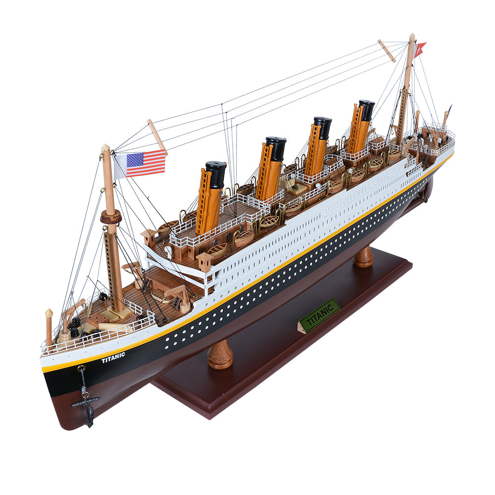 C137 - Titanic 24” (60.96cm)