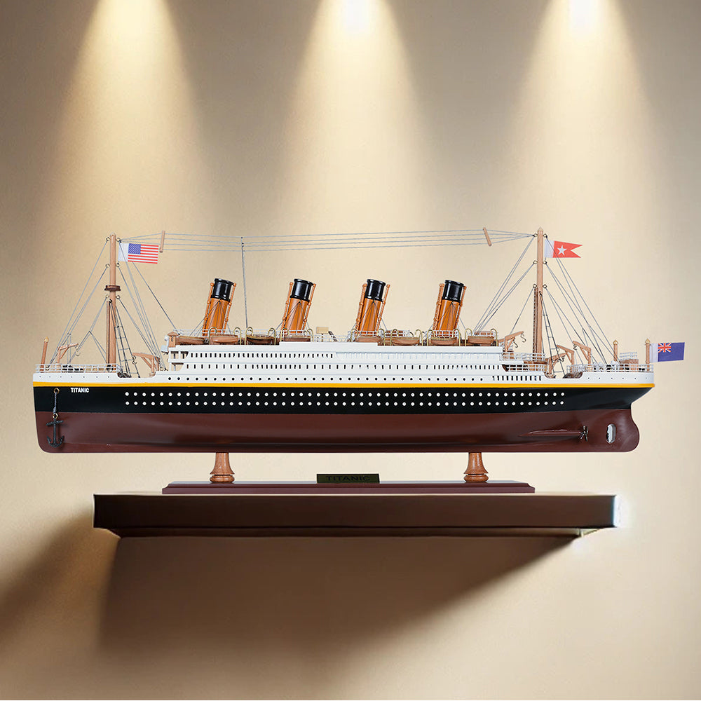 C137 - Titanic 24” (60.96cm)
