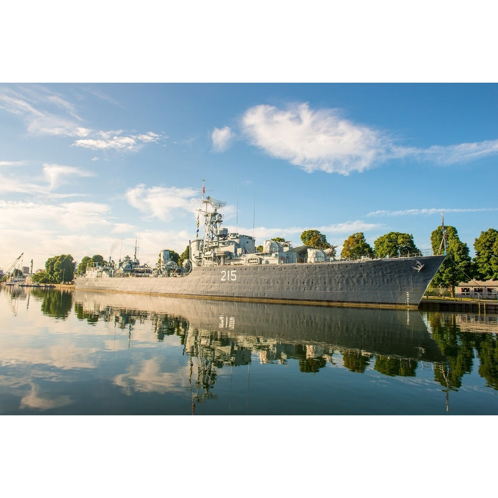 Canadian HMCS Haida Tribal-Class Destroyer (G63) 36 Inches Model