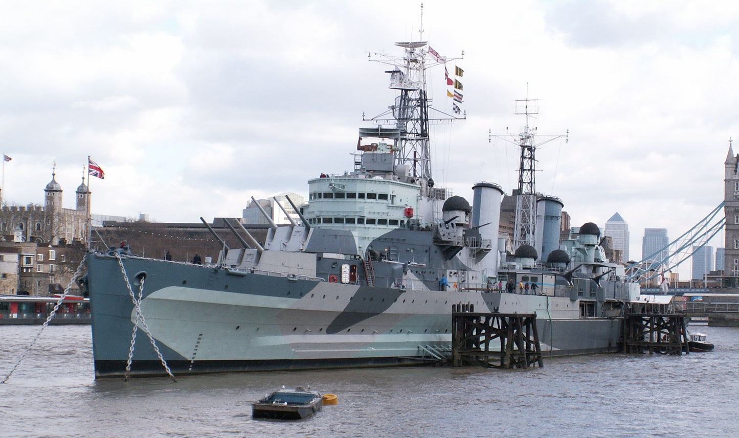 HMS Belfast (C35) Town-Class Light Cruiser 30 Inches Model