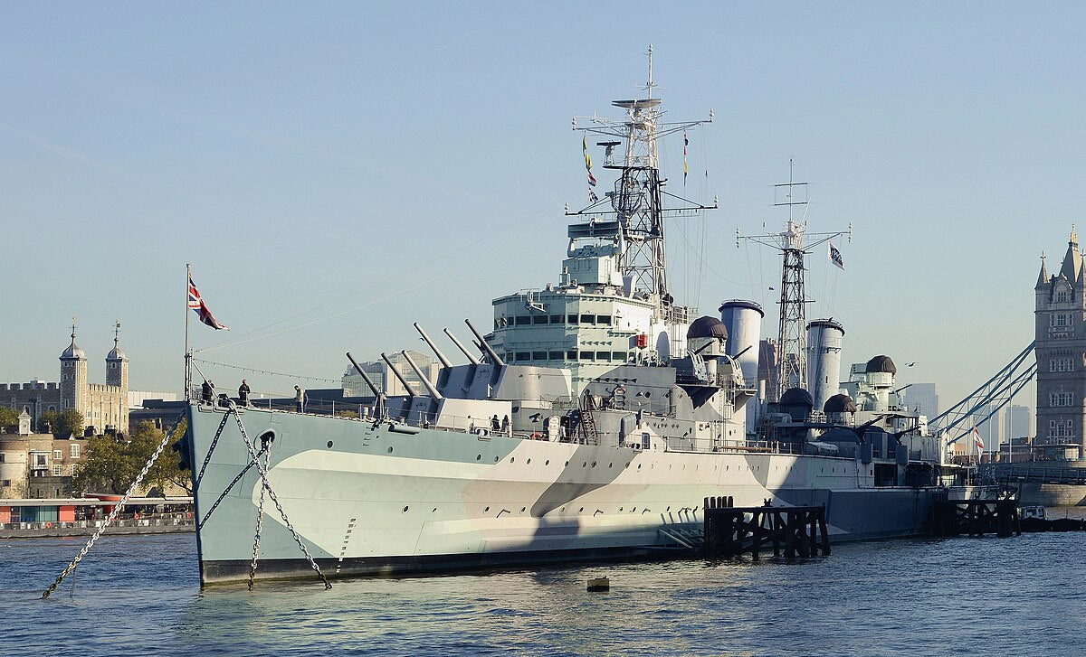 HMS Belfast (C35) Town-Class Light Cruiser 36 Inches Model