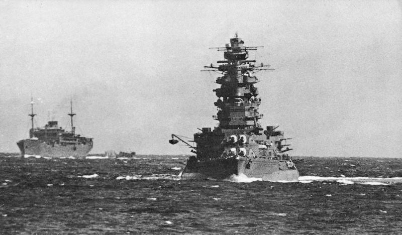 Japanese Nagato (1919) 36 Inches Battleship Model