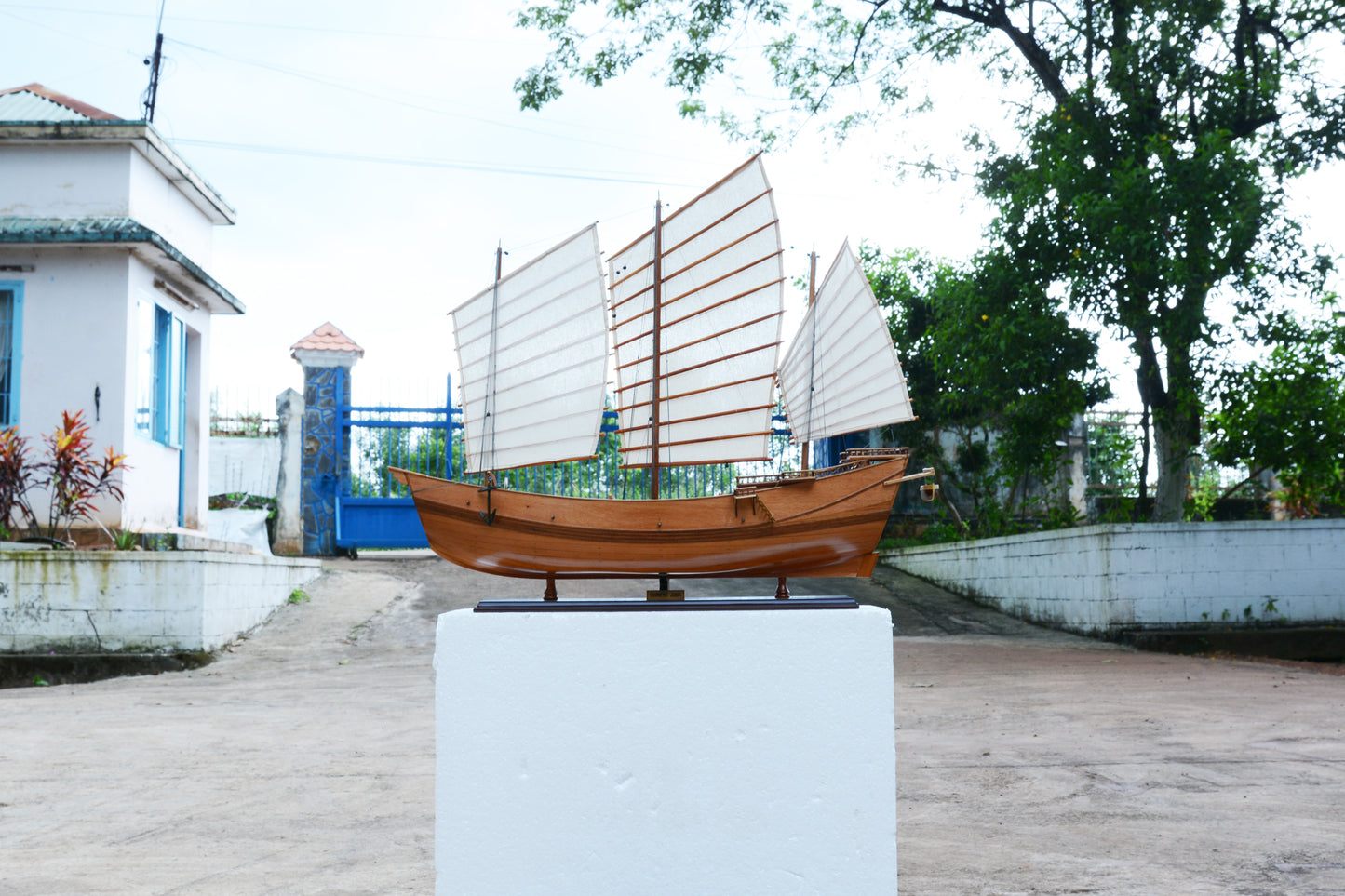 B511 - Chinese Junk L90