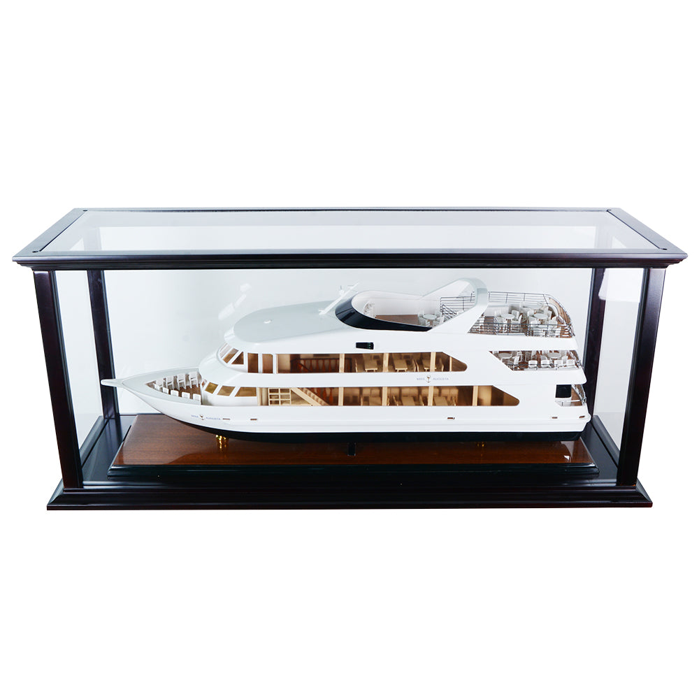 B510 - Display case