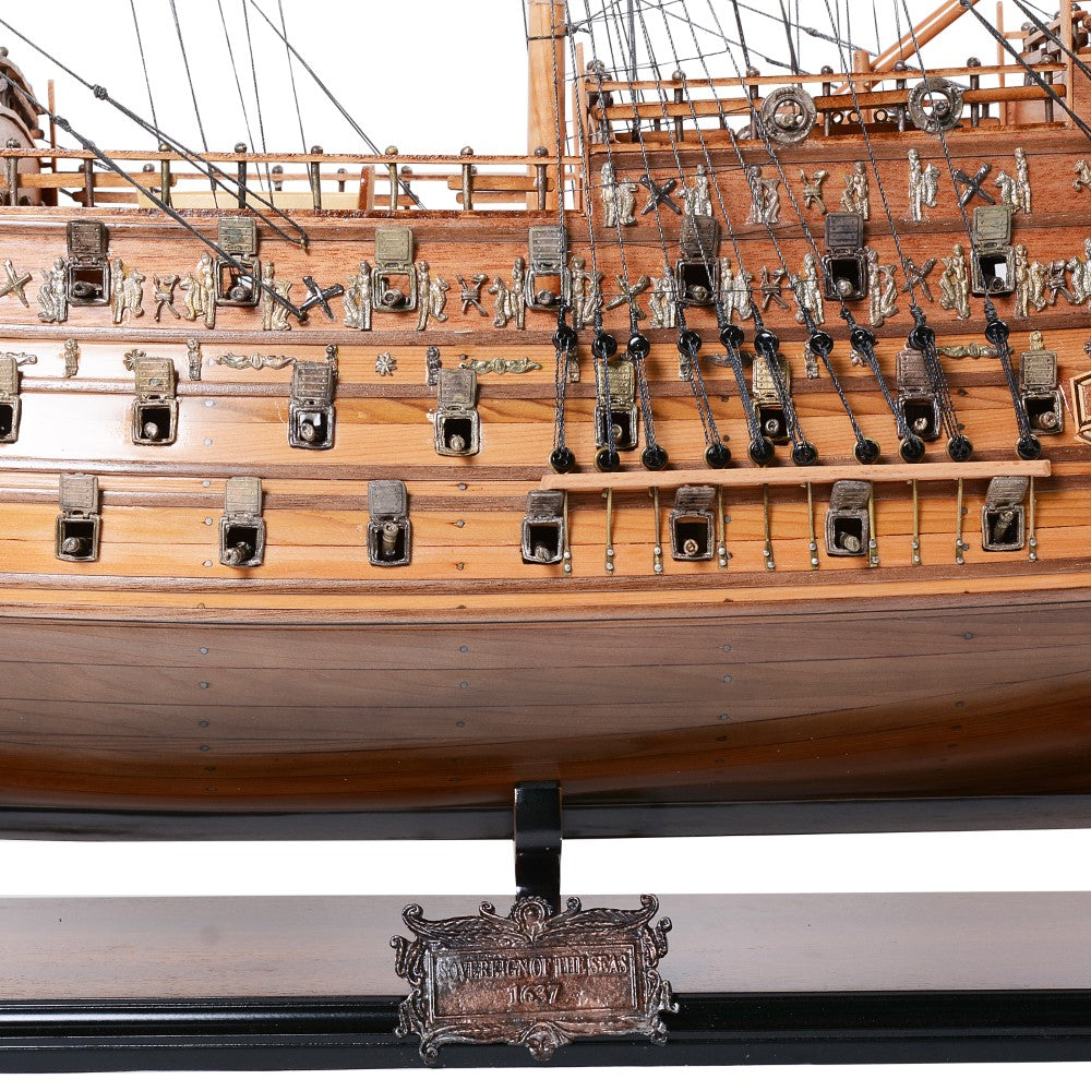 SOVEREIGN OF THE SEAS MODEL SHIP L80 NO SAILS | Museum-quality | Fully Assembled Wooden Ship Models https://omhvn.myshopify.com/admin/products/8109514850617