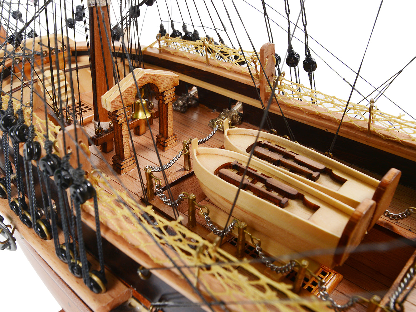 USS CONSTITUTION MIDSIZE WITH DISPLAY CASE | High-quality | Fully Assembled Wooden Ship Model