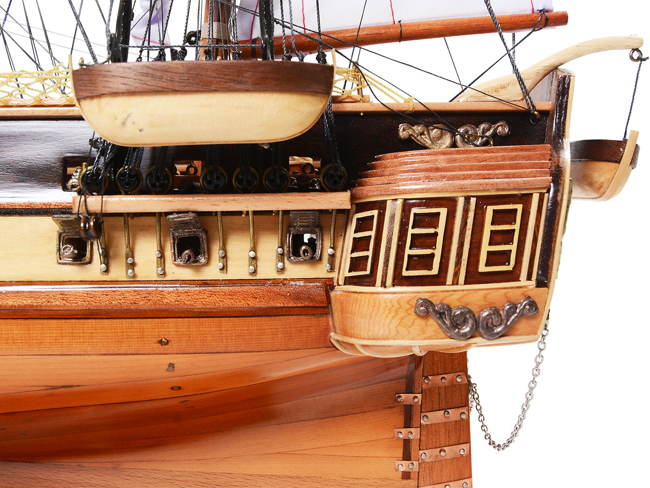 USS CONSTITUTION MIDSIZE WITH DISPLAY CASE | High-quality | Fully Assembled Wooden Ship Model
