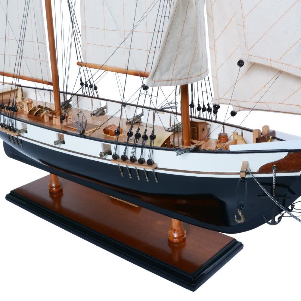 HARVEY MODEL SHIP PAINTED | Museum-quality | Fully Assembled Wooden Ship Models For Wholesale