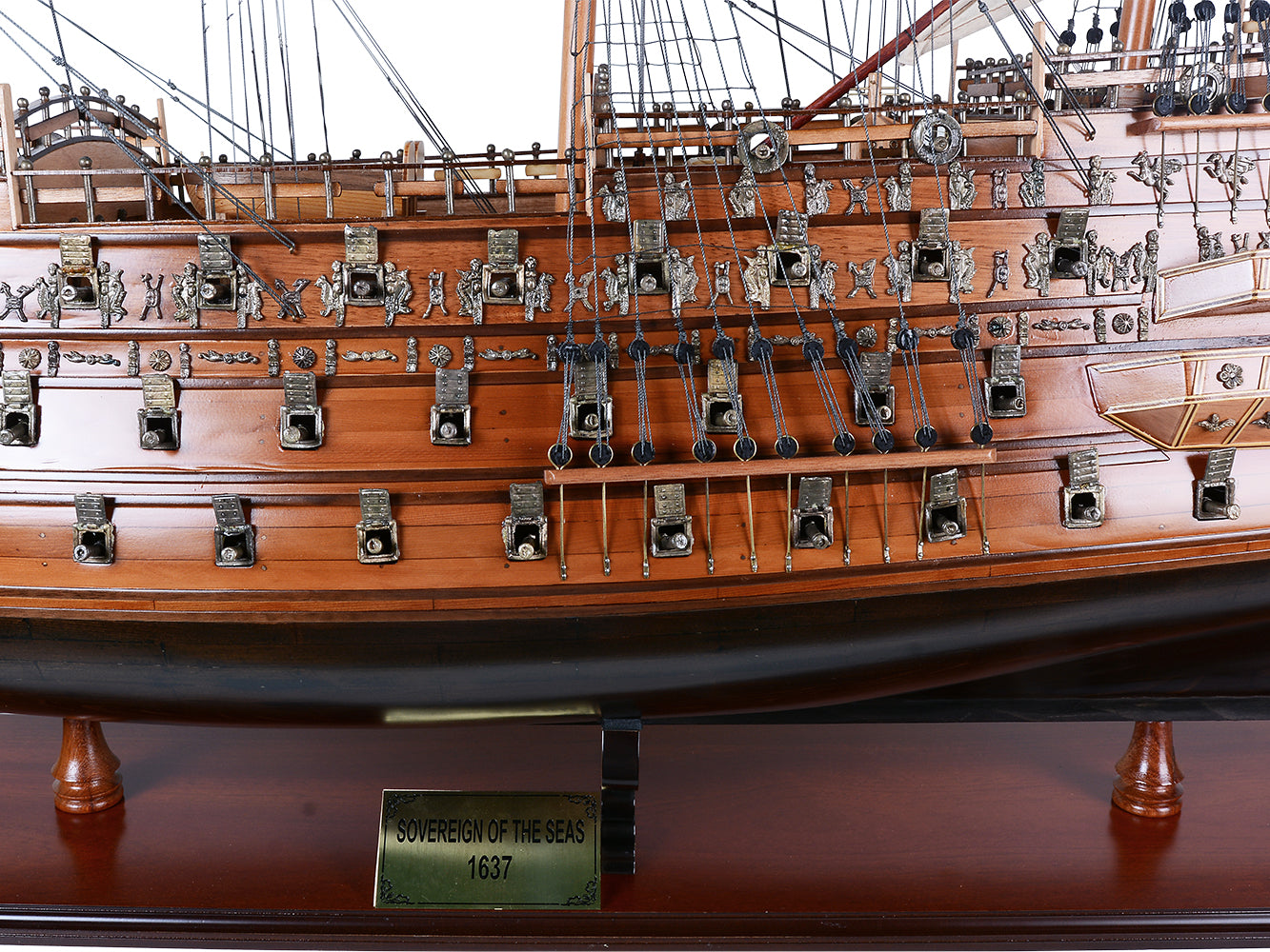 HMS SOVEREIGN OF THE SEAS MODEL SHIP XL WITH DISPLAY CASE NO GLASS | High-quality | Fully Assembled Wooden Ship Models