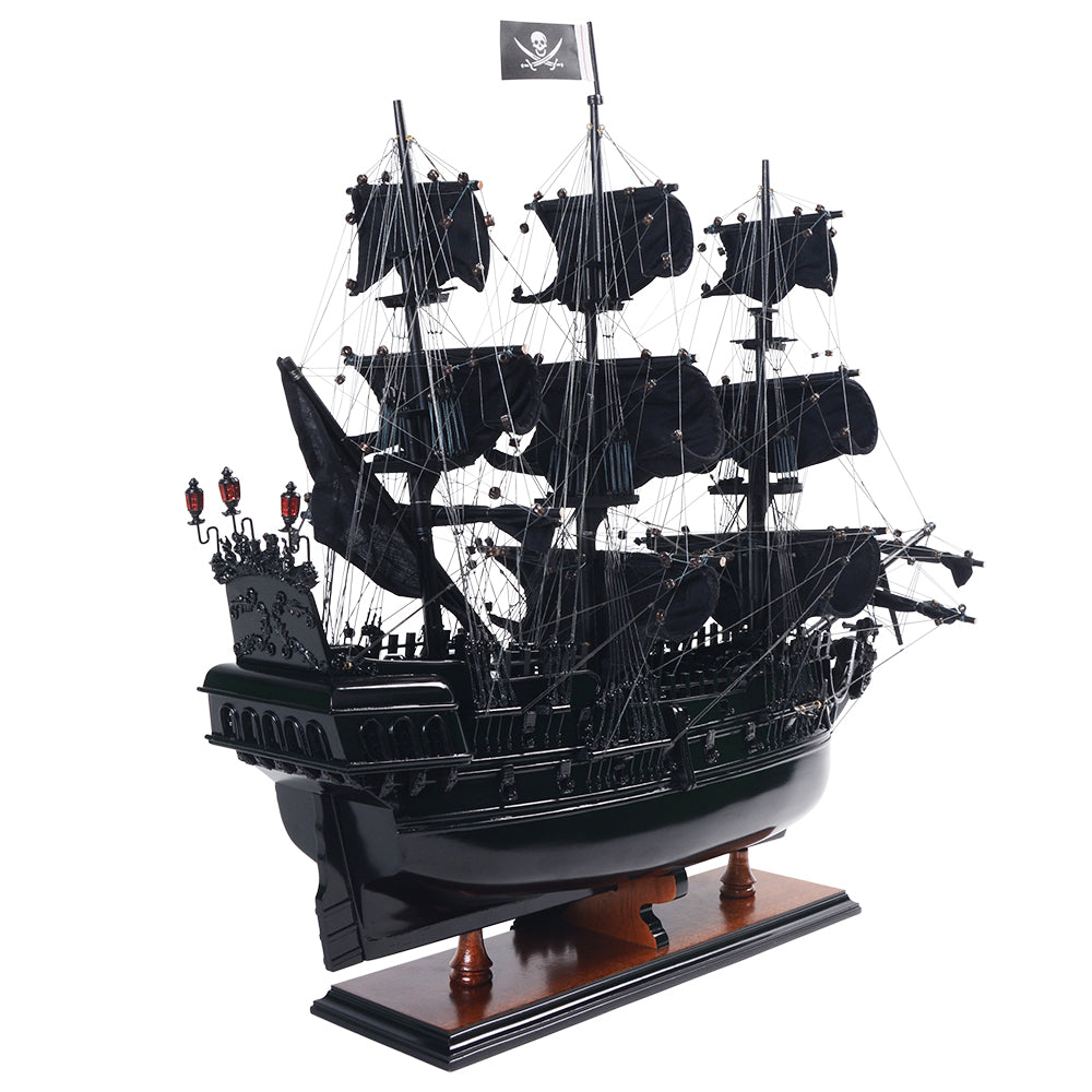 Black Pearl Pirate Ship Midsize With Display Case