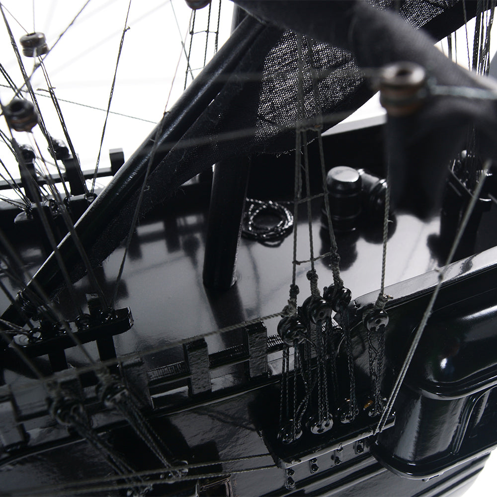 Black Pearl Pirate Ship Midsize With Display Case