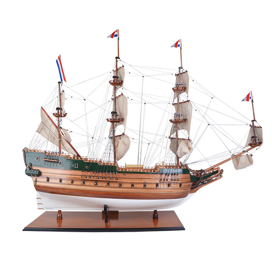 BATAVIA XXL 120CM PAINTED | Museum-quality | Fully Assembled Wooden Ship Models For Wholesale