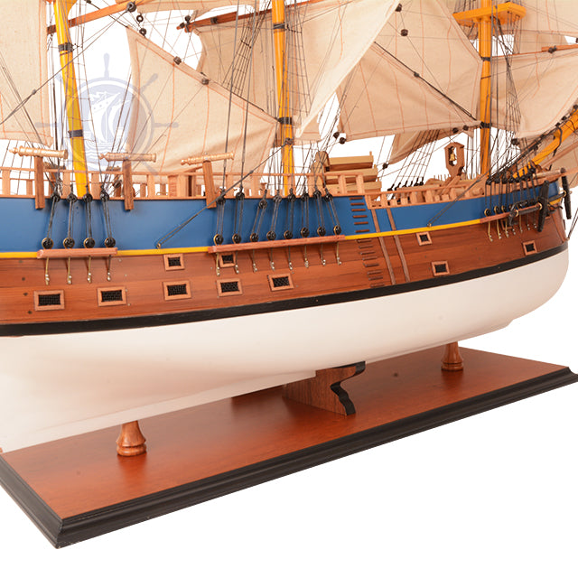 T372 - HMS Endeavour White Painted