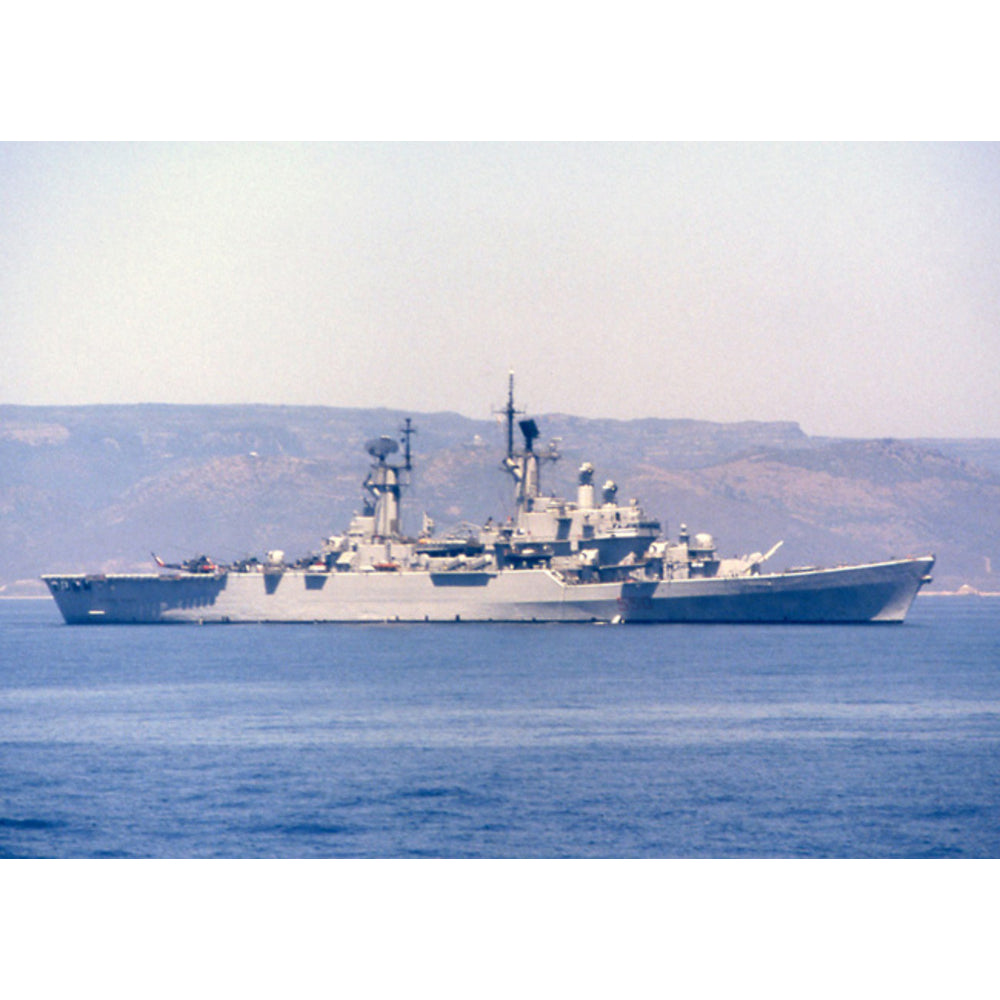 Italian Vittorio Veneto Littorio-Class (Pennant No. 550) 30 Inches Battleship Model