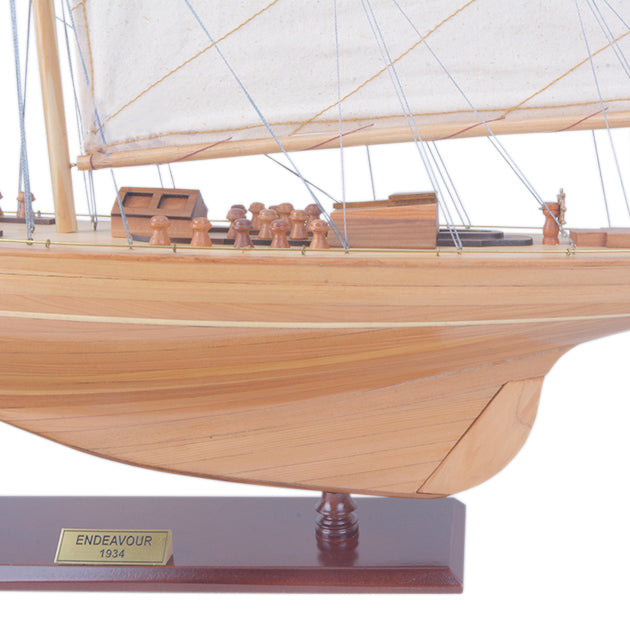 ENDEAVOUR LARGE | Museum-quality | Fully Assembled Wooden Ship Models For Wholesale