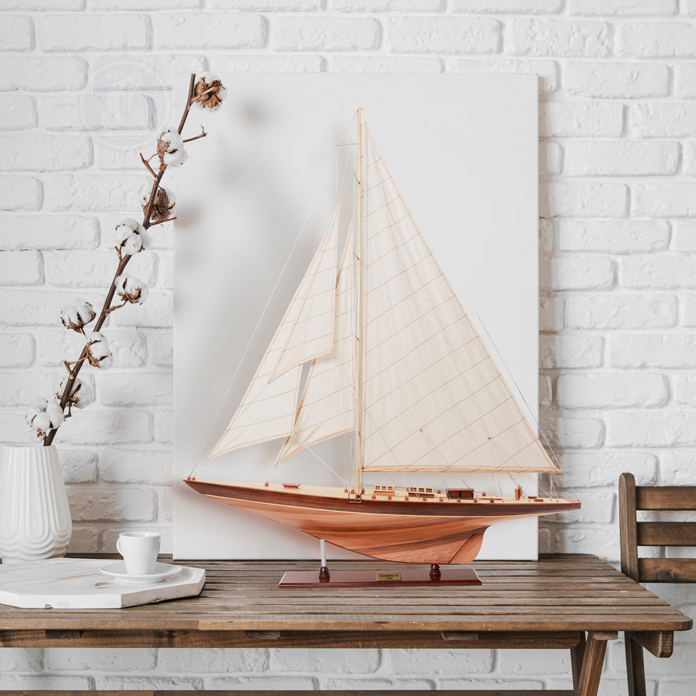 SHAMROCK YACHT L Model Yacht | Museum-quality | Fully Assembled Wooden Ship Model For Wholesale