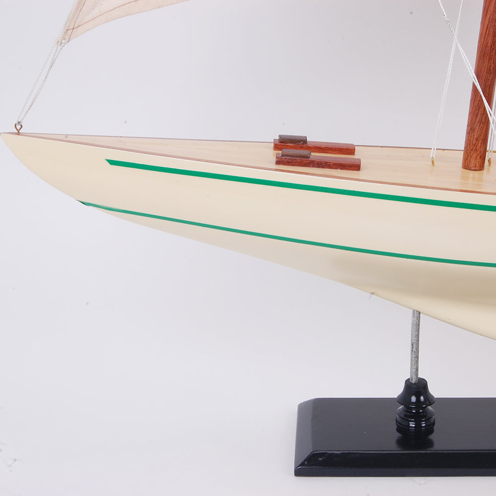 COLUMBIA PAINTED MODEL YACHT MEDIUM | Fully Assembled Wooden Ship Model For Wholesale