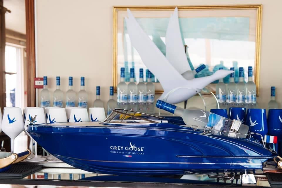 B331 - Grey Goose