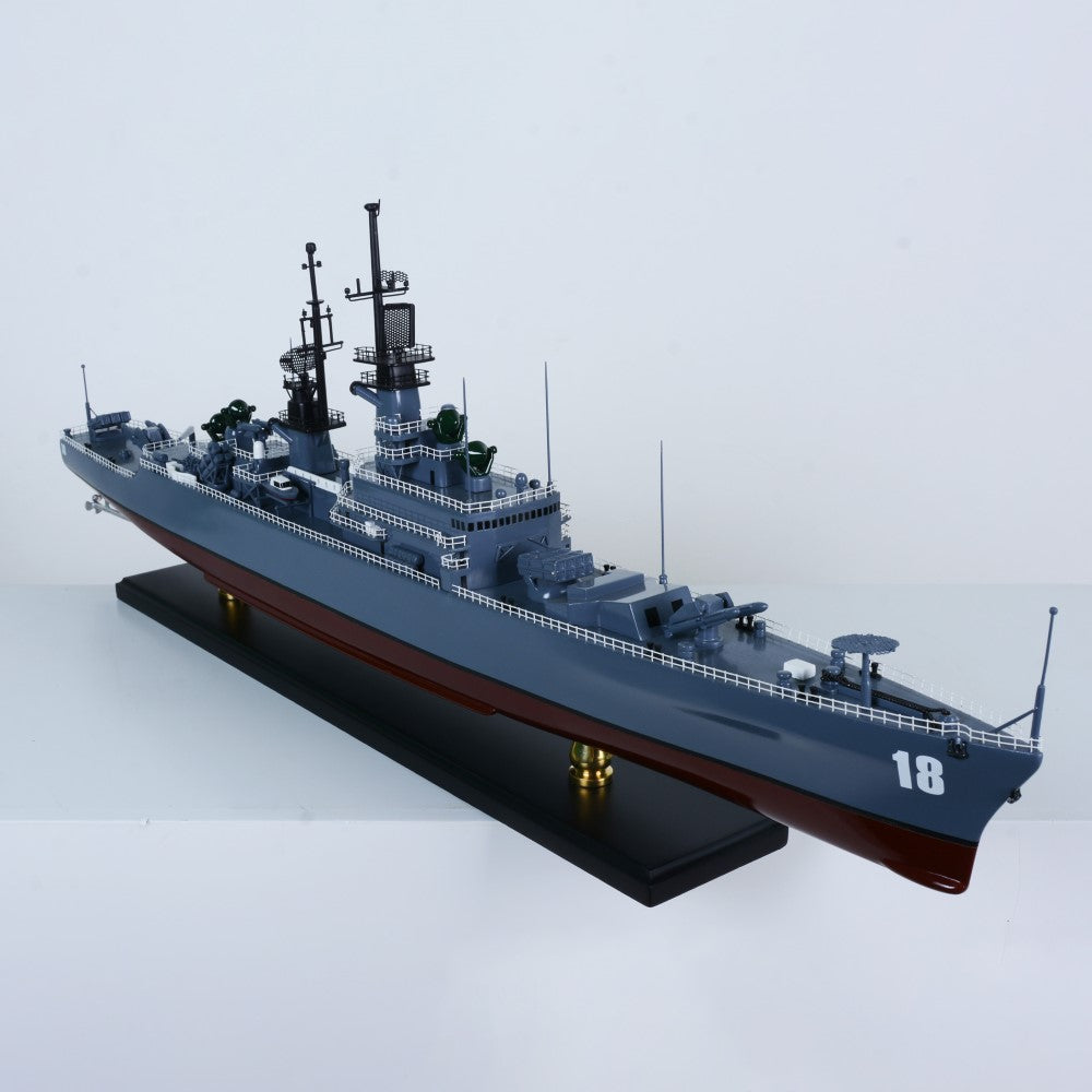 B517 - USS Worden CG-18