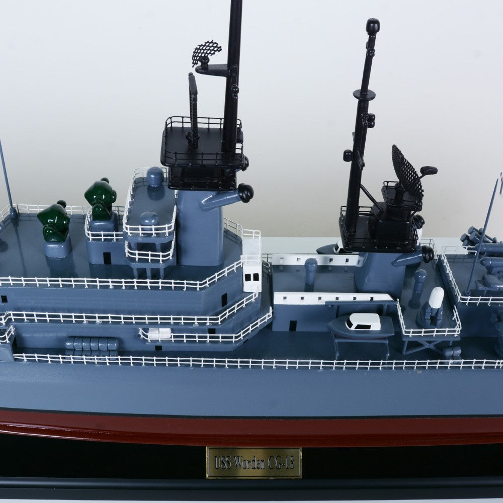 B517 - USS Worden CG-18
