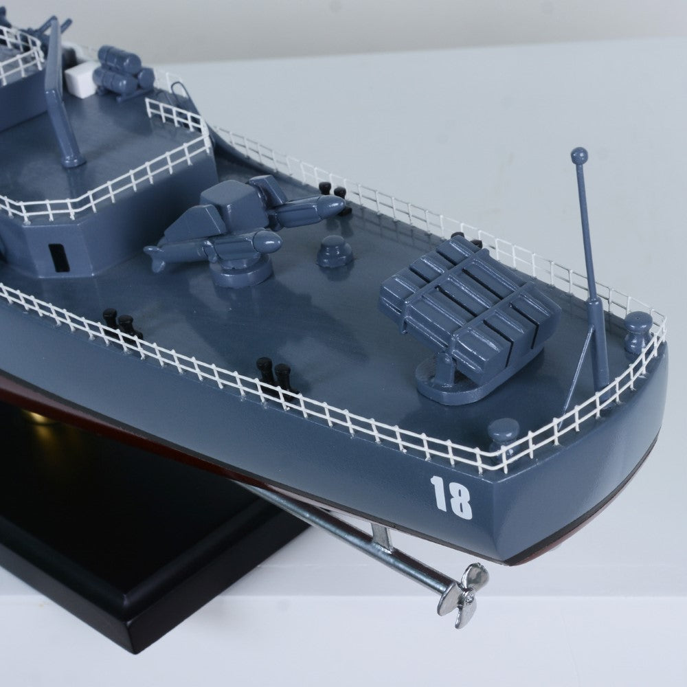 B517 - USS Worden CG-18