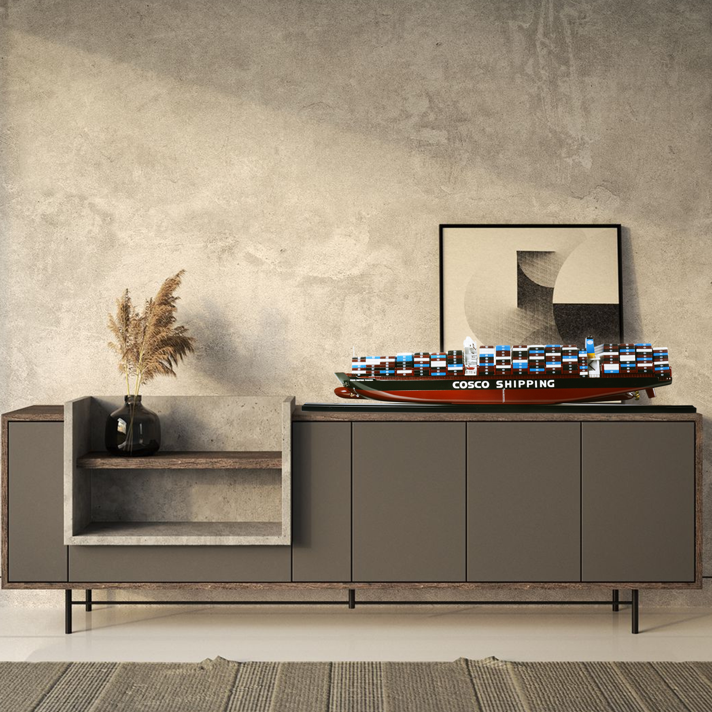 C135 - Colorful Container