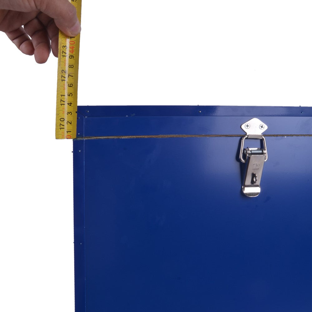 P081 - Grey Goose case