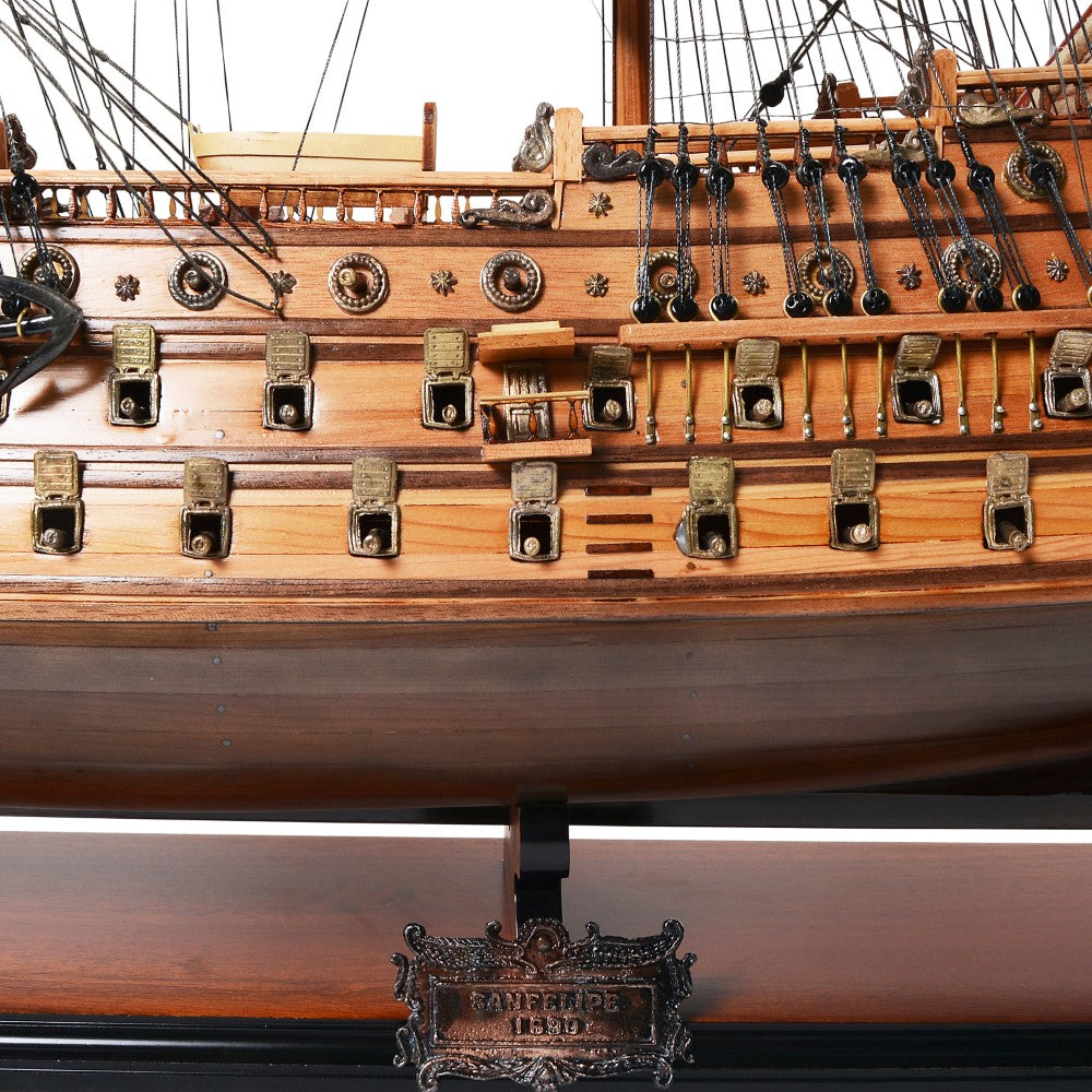 SAN FELIPE LARGE WITH TABLE TOP DISPLAY CASE | High-quality | Fully Assembled Wooden Ship Models For Wholesale