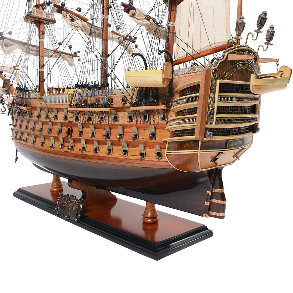 HMS Victory Medium Size Model Ship - THE FAMOUS BATTLESHIP Of THE ROYAL NAVY