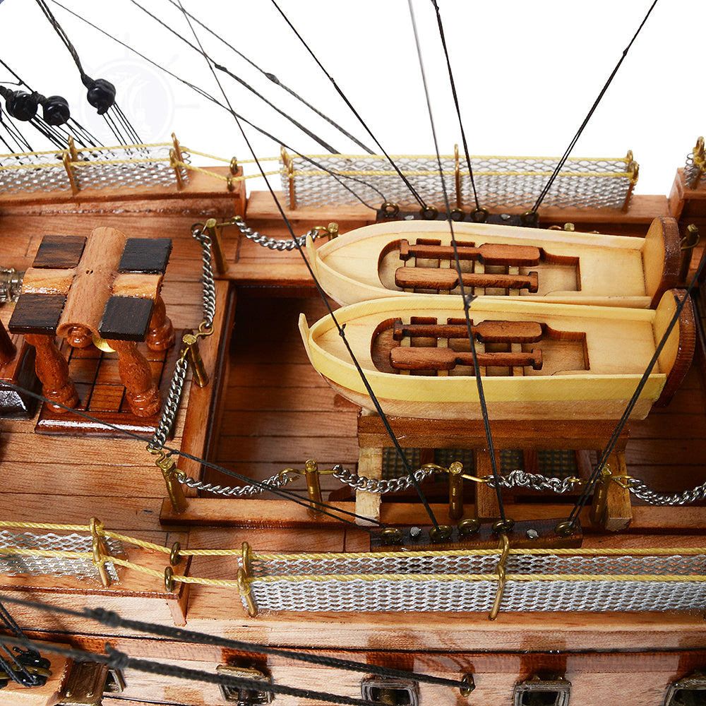 HMS Victory Medium Size Model Ship - THE FAMOUS BATTLESHIP Of THE ROYAL NAVY