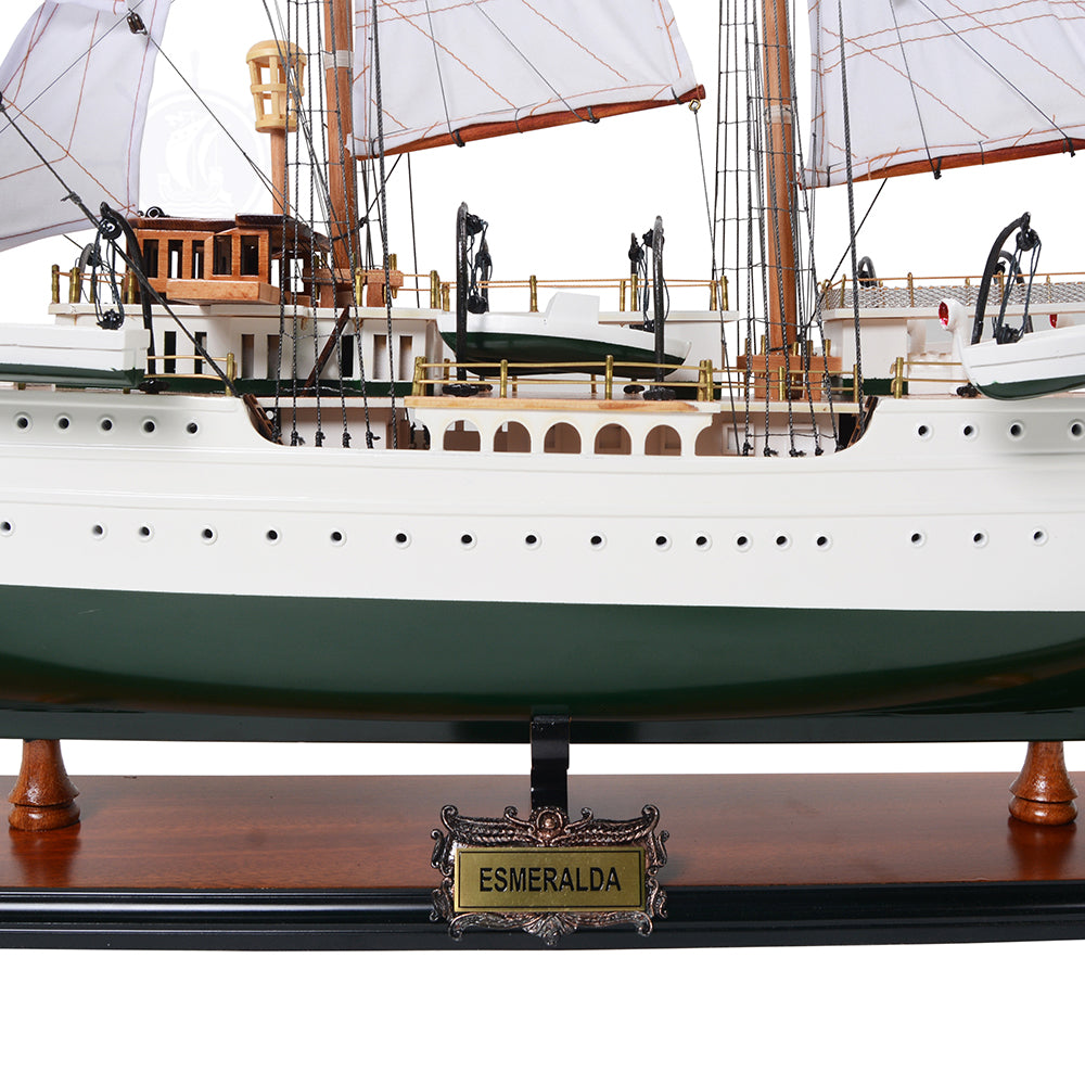 ESMERALDA MODEL SHIP | High-quality | Fully Assembled Wooden Ship Models For Wholesale