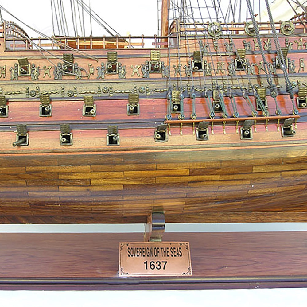 HMS SOVEREIGN OF THE SEAS MODEL SHIP XL WITH DISPLAY CASE NO GLASS | Museum-quality | Fully Assembled Wooden Ship Models