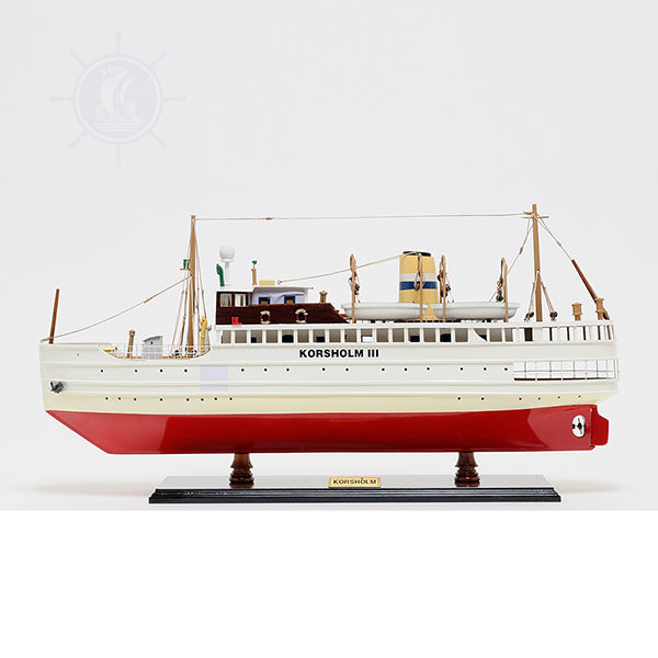 KORSHOLM L62 | Museum-quality Cruiser| Fully Assembled Wooden Model Ship For Wholesale