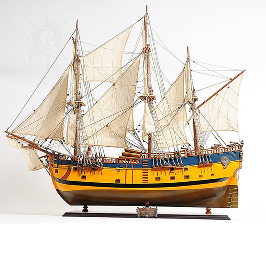 HMS ENDEAVOUR PAINTED | Museum-quality | Fully Assembled Wooden Ship Models For Wholesale